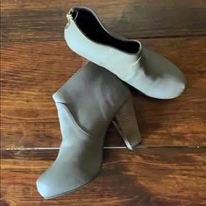 Steve Madden Repel Booties